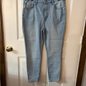 Calvin Klein Women’s Light Blue Skinny Jeans